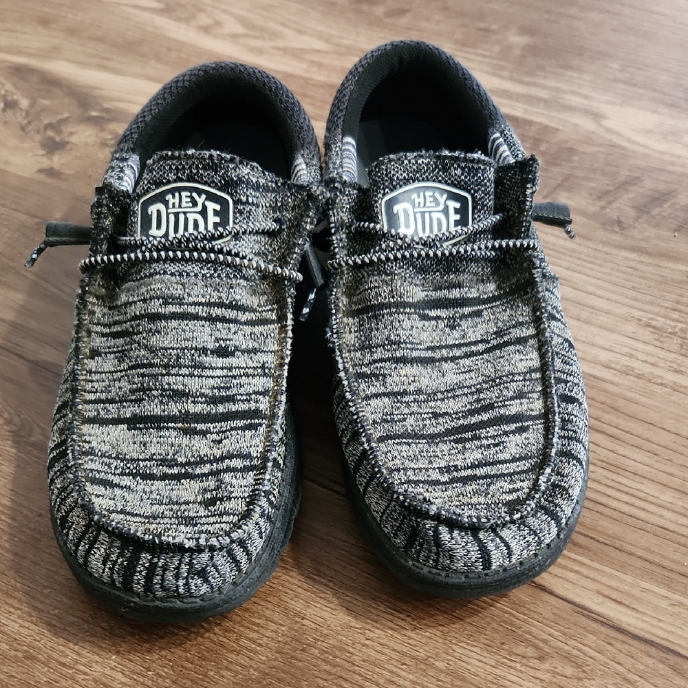 Hey Dude Men's Black and Gray Loafers